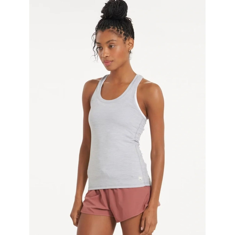 VUORI Lux Performance Tank Racerback Platinum Heather